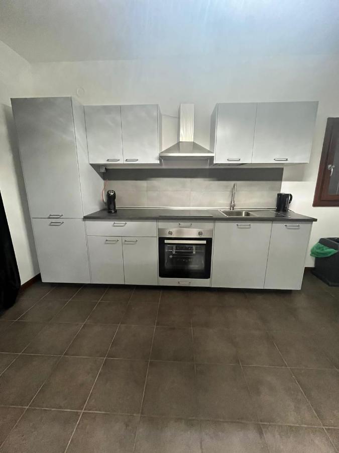 Home Sarenji Trivolzio Luaran gambar
